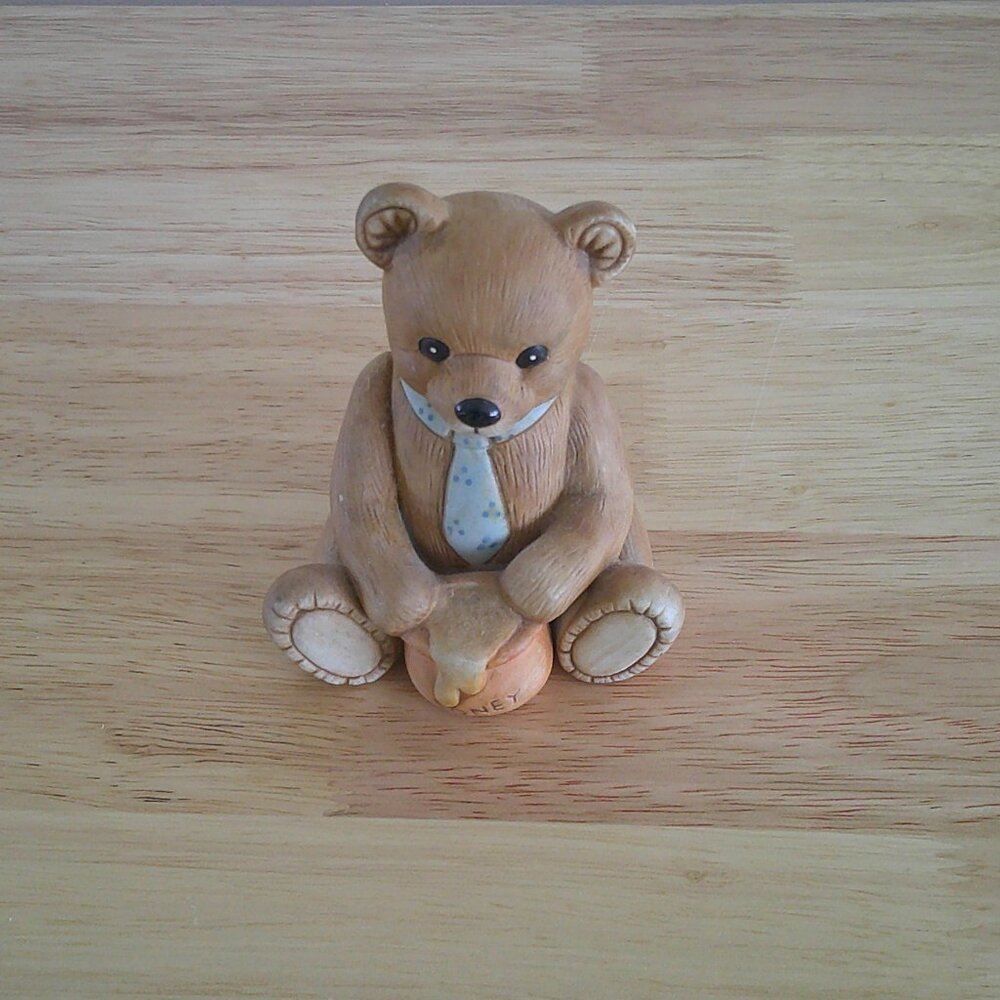 Vintage Homco bear figurine